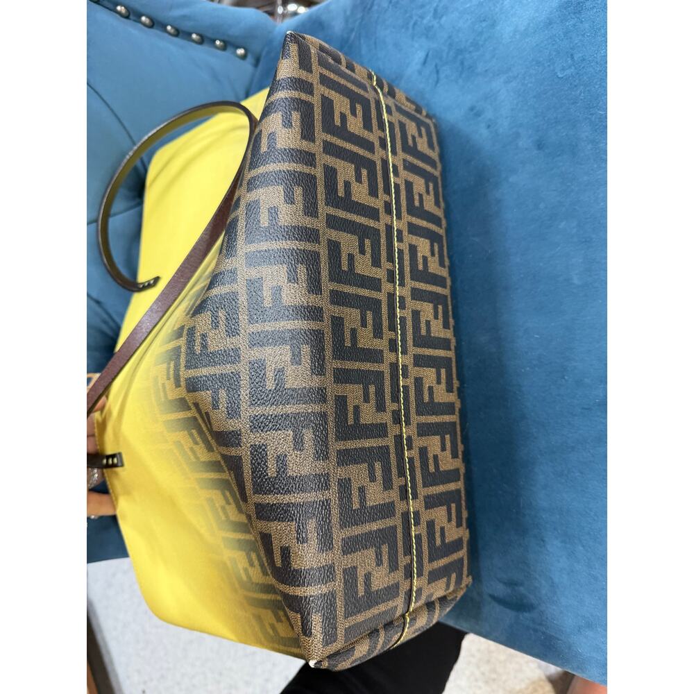 Fendi Canvas Ombré Yellow Roll tote EUC - Picture 10 of 10